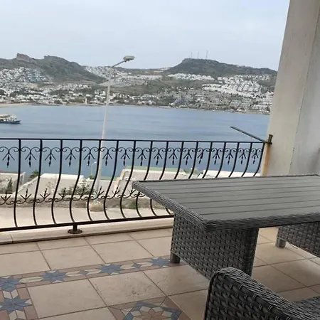 Gundogan'da Deniz Manzarali Yazlik Ev Mb101 Holiday home