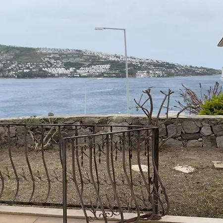 Gundogan'da Deniz Manzarali Yazlik Ev Mb101 Holiday home