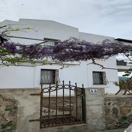 Casa de Férias Gundogan'da Deniz Manzarali Yazlik Ev Mb101